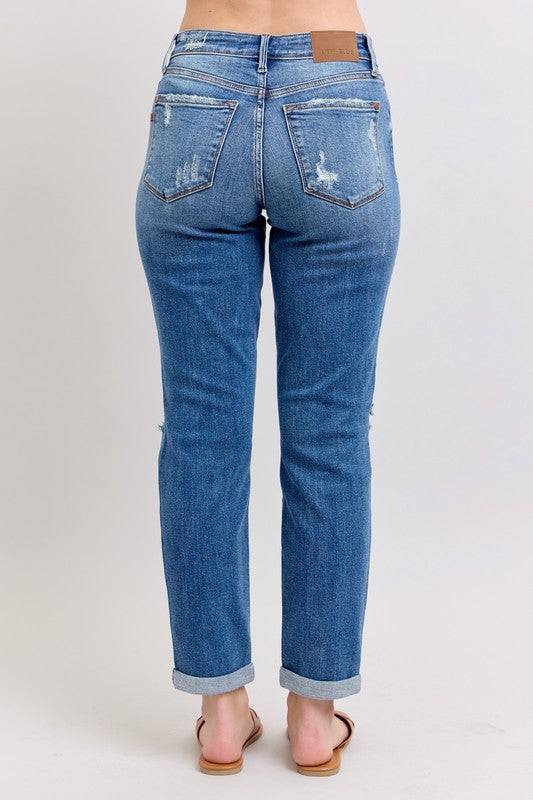 Mid Rise Vintage Wash Boyfriend Fit W/ Destroy Judy Blue Jeans