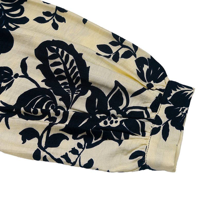 Elegant Floral Print Blouse with Pintuck Detail