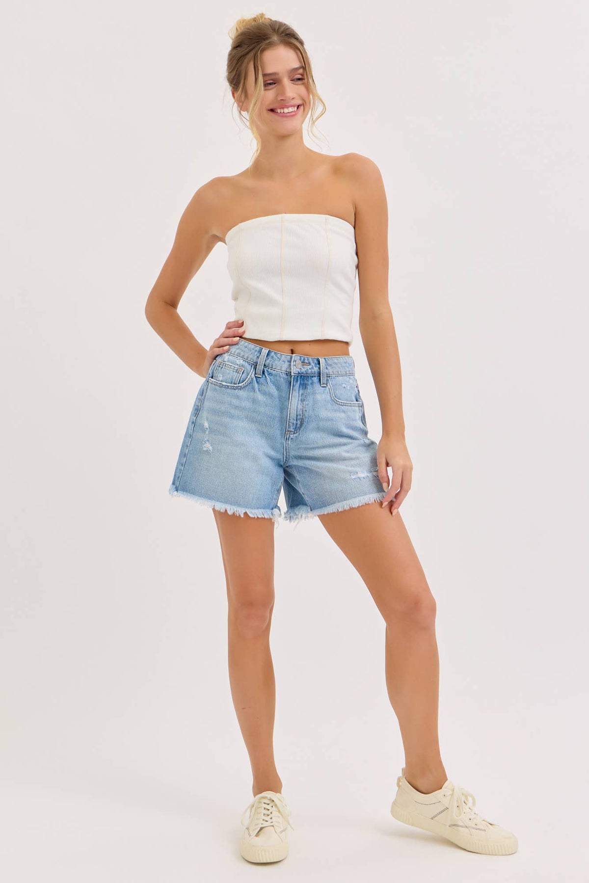 Cello Mid Rise Boyfriend Short