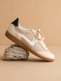 Kyla Ultra Classic Low-Top Sneaker