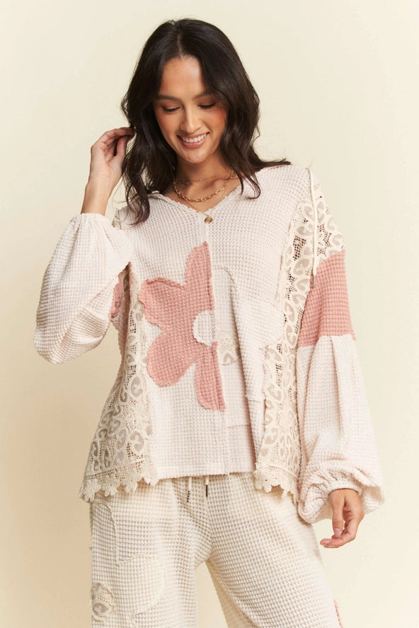 Oversized Knit Hoodie W/Flower Patch Contrast and Crochet Lace in Pink
