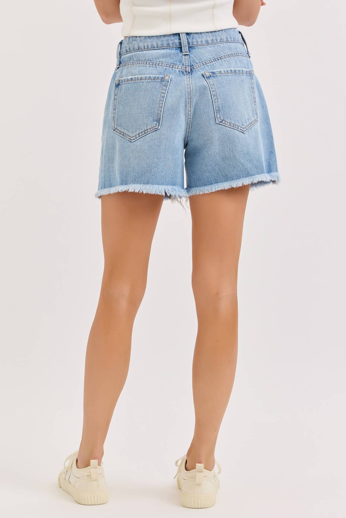 Cello Mid Rise Boyfriend Short