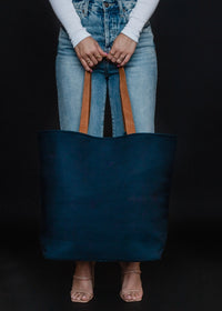 Mountain Scene Tote